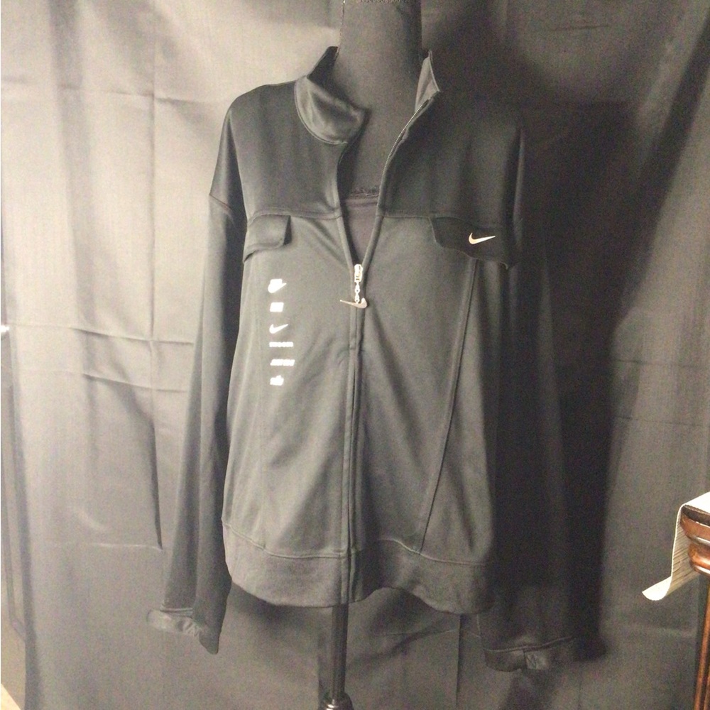 #585  Nike Black Women's Jacket